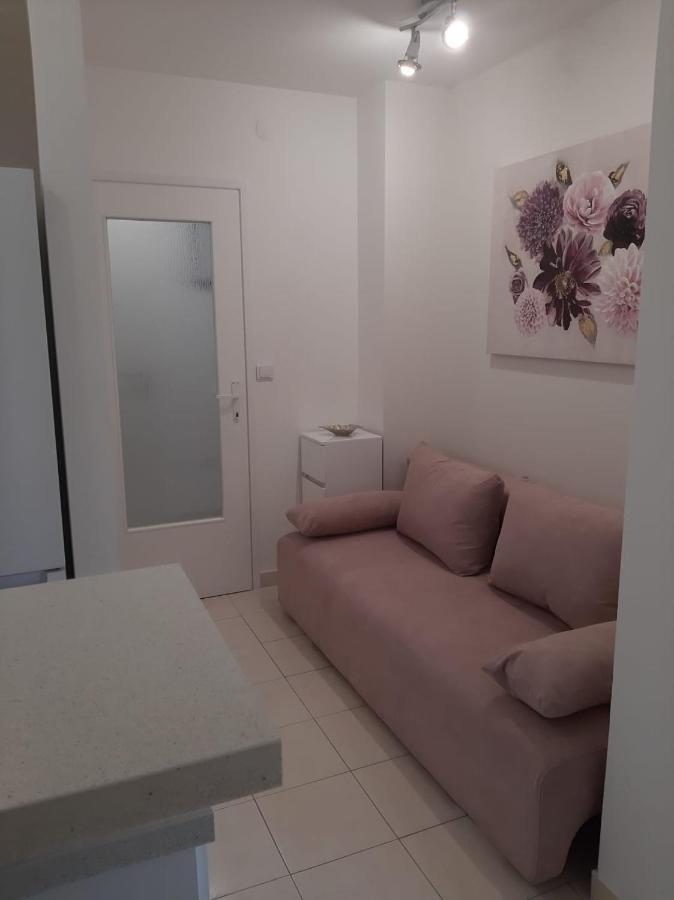 Apartman Sky Pula Exteriör bild