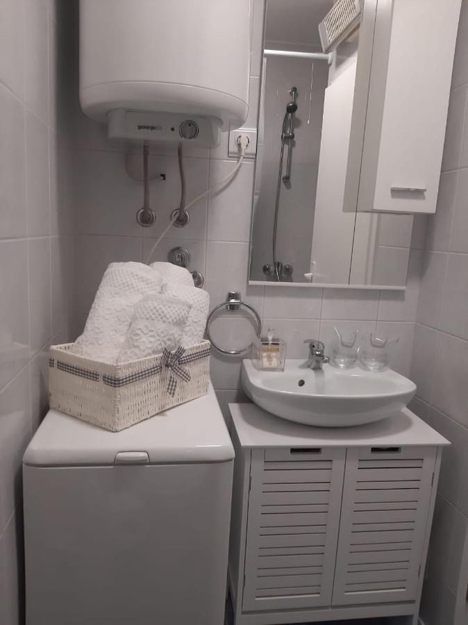 Apartman Sky Pula Exteriör bild